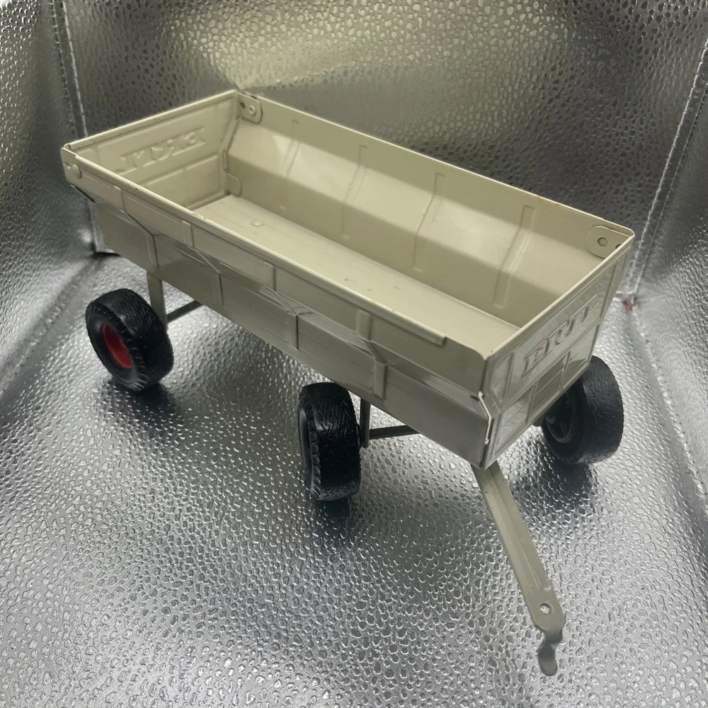 Vintage Ertl Grain Feed Wagon Trailer Farming Toy's Pressed Steel (1054) - Picture 2 of 16